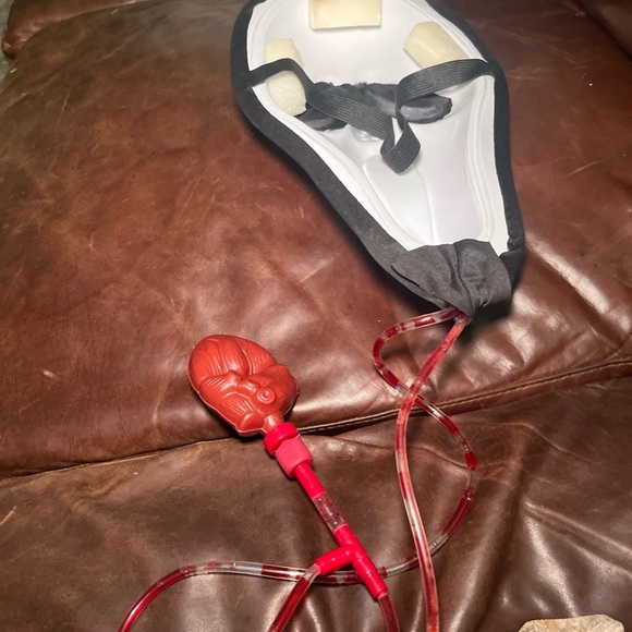 Ghost Face Mask with Blood Effect - Picture 7 of 8